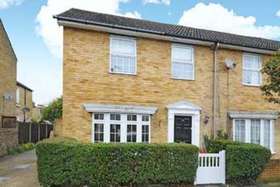 2 bedroom End of Ter...